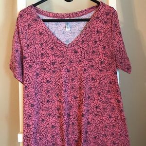 Lularoe Christy Tee